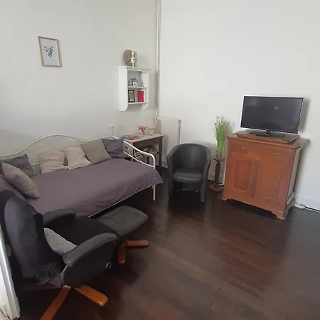 Du Faubourg Charrault Maixent L'ecole * Saint-Maixent-lʼÉcole