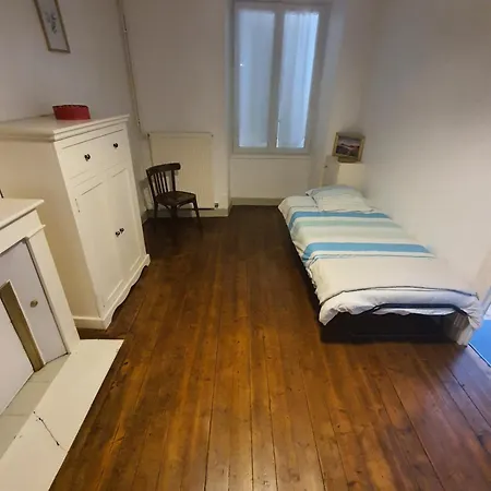 بيت للعطل Du Faubourg Charrault Maixent L'ecole *