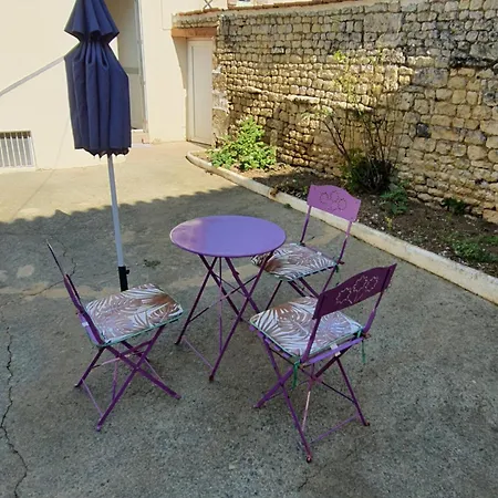 Du Faubourg Charrault Maixent L'ecole בית נופש Saint-Maixent-lʼÉcole